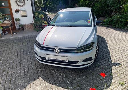 VW Polo Volkswagen 1.0 TSI 70kW beats