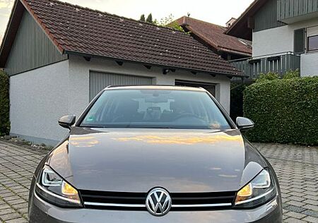 VW Golf Volkswagen VII 1.4 TSI BMT Highline / TÜV / Scheckheft