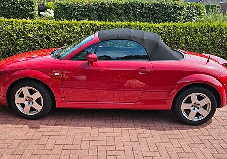 Audi TT Roadster 1.8T 110KW -