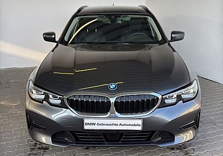 BMW 330e xDrive Tour. Advantage LiveCock.ACC.AHK.PDC