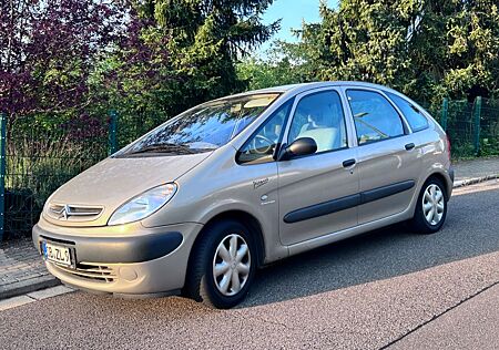 Citroën Xsara Picasso 1.8 16V Exclusive Exclusive