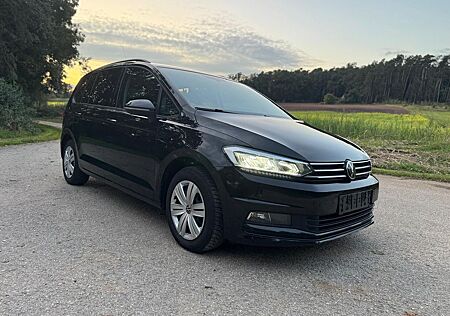 VW Touran Volkswagen 2.0 TDI DSG TREND LED,NAV,7-SITZ,KINDERSI