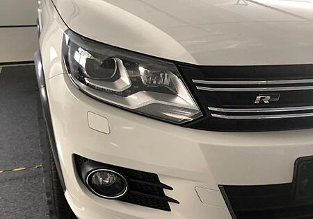 VW Tiguan Volkswagen 2.0 TDI DSG 4MOTION Track & Style Tra...