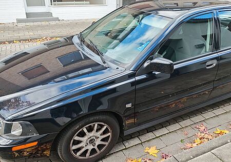 Volvo S40 2.0 Europa Kein TUV