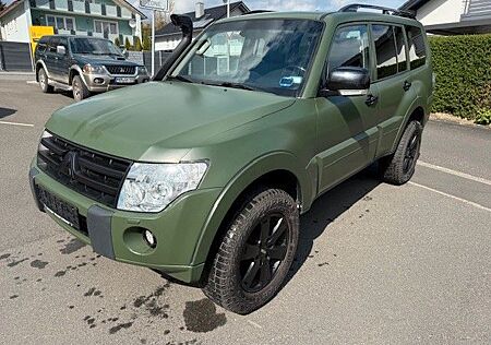 Mitsubishi Pajero (Neuer Motor) 3.8 MIVEC Instyle