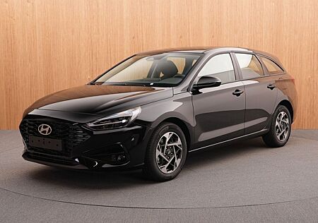 Hyundai i30 cw Comfort AT LED Navi SH Alufelgen Kamera