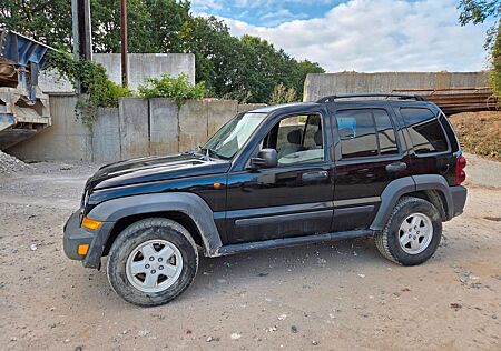 Jeep Cherokee Sport 2.8 CRD 4x4 Autom. Sport