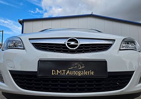 Opel Astra J Sports Tourer Design Edition