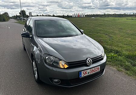 VW Golf Volkswagen VI Match*KLIMAAUTOMATIK*PDC*SITZHEIZUNG*