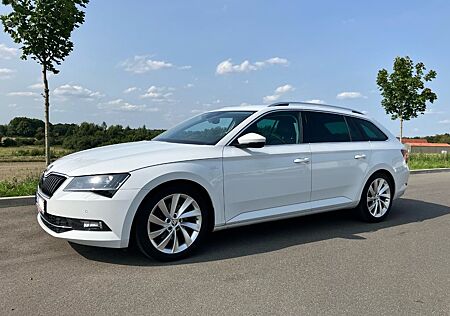 Skoda Superb 1.8 TSI DSG L&K Combi sucht neue Familie