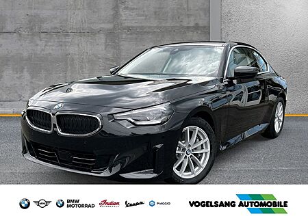 BMW 230 i Coupe Navi Digitales Cockpit Soundsystem L