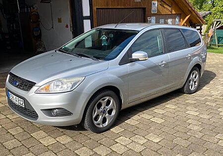 Ford Focus 1,6TDCi/ TÜV Neu/8-Fachbereift/Freisprech