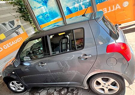 Suzuki Swift 1,3 Club Club