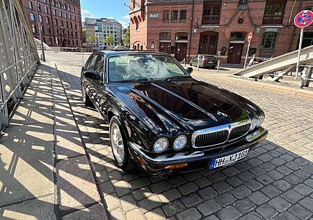 Jaguar XJ8 3.2 Executive