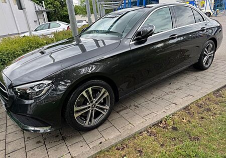 Mercedes-Benz E 200 Avantgarde, Navi, LED, Distr. Tempomat