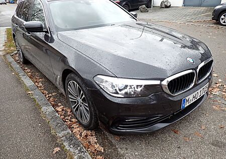 BMW 530dA XDrive Sport Line Panorama Leder Kamera