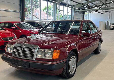 Mercedes-Benz E 200 - 2.Hand-Schiebedach-TÜV NEU