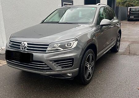 VW Touareg Volkswagen 3.0 V6 TDI SCR Exclusive Terrain Tec...