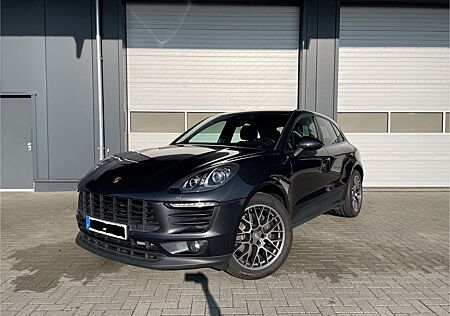 Porsche Macan Garantie Scheckheftgepflegt