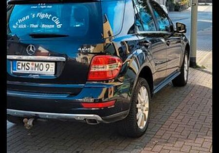 Mercedes-Benz ML 300 CDI 4MATIC BlueEFF. Grand Edition Gra...