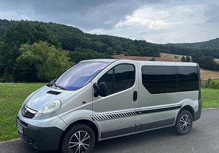 Opel Vivaro 9-Sitze