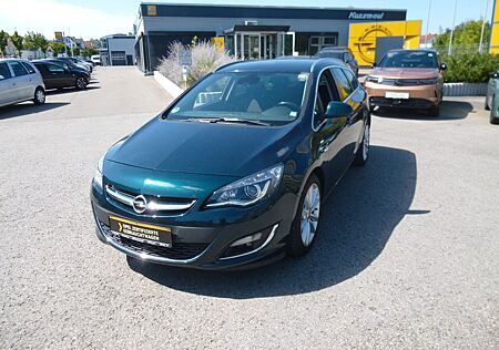 Opel Astra J Sports Tourer Exklusiv