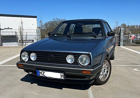 VW Golf Volkswagen 2 - Liebhaberfahrzeug mit vielen Neuteilen