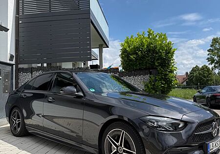 Mercedes-Benz C 300 Autom. AMG-Sportpaket Interior + Exterior