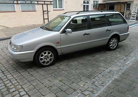 VW Passat Variant Volkswagen 2.8 VR6 Exclusiv