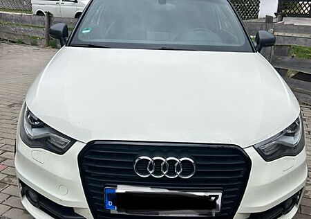 Audi A1 Sportback S-Line - unfallfrei, gepflegt,