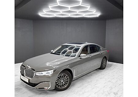 BMW 745e 745 / MASSAGE / CAM 360 / SOFT CLOSE / REAR
