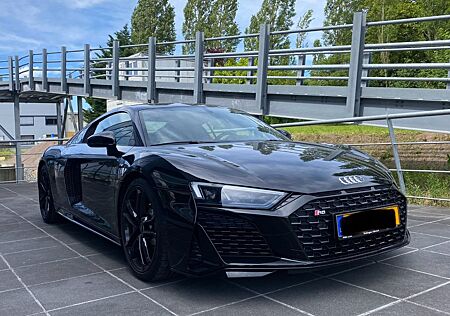 Audi R8 5.2 FSI RWD S tronic -