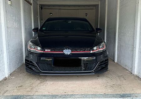 VW Golf Volkswagen 2.0 TSI GTI GTI