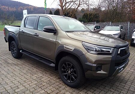 Toyota Hilux 2.8 Double Cab Invincible 48V Mild Hybrid