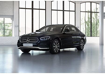 Mercedes-Benz E 300 de 4M AVANTGARDE+AHK+360°+LED+FLA+CARPLAY+