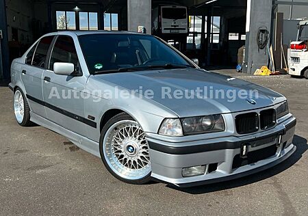 BMW 328i