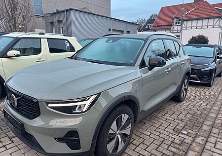 Volvo XC 40 XC40 Plus Dark Recharge Plug-In Hybrid 2WD