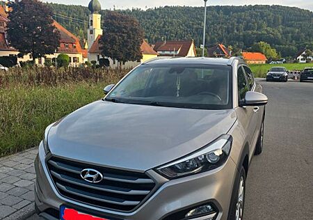 Hyundai Tucson 1.6l Turbo 4WD 7DCT Advantage Advantage