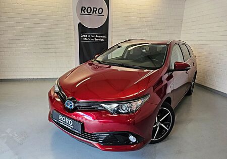 Toyota Auris Touring Sports 1.8 Hybrid Team D + RFK
