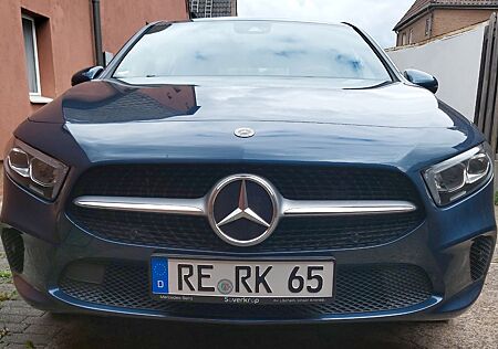 Mercedes-Benz A 250 e