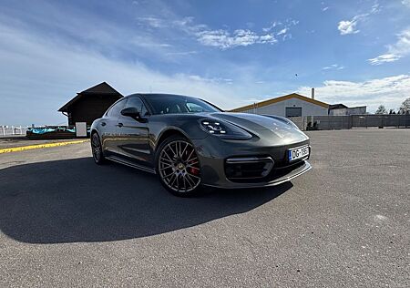 Porsche Panamera 4S Sport Turismo S