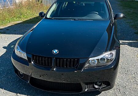 BMW 318i -