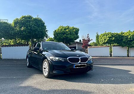 BMW 318d Touring Standheizung Displaykey M Sport