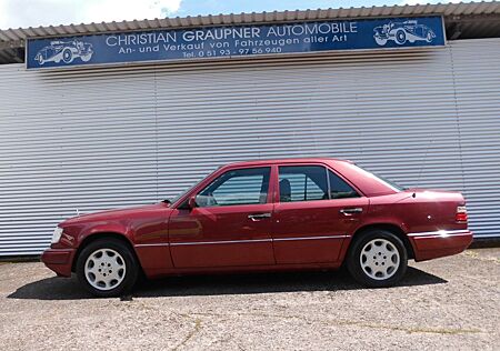 Mercedes-Benz E 200 Automatik Klima Schiebedach H Zulassung