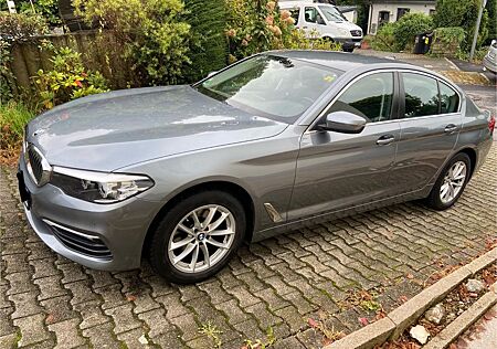 BMW 520i