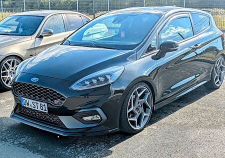 Ford Fiesta ST / PERFORMANCE / Styling Paket