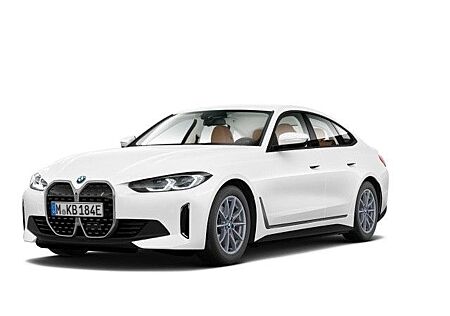 BMW i4 eDrive40 Driving Assistant Pro AHK Harman Kar