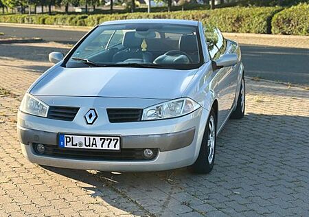 Renault Megane Coupé-Cabriolet Conf. Authent. 2.0 16...