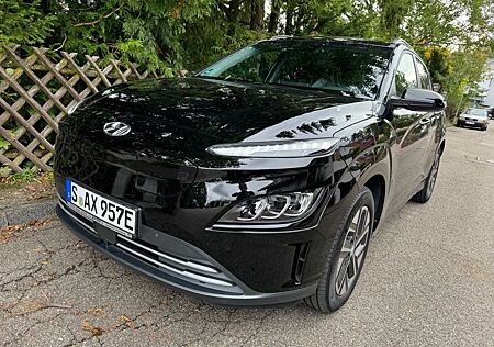 Hyundai Kona ELEKTRO 100kW - Advantage Ausstattung