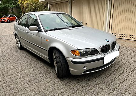 BMW 320i